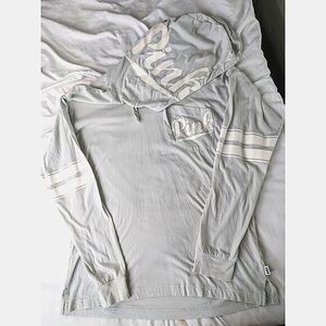 🎄 PINK VS EUC hoodie long sleeve top XS pale grey
